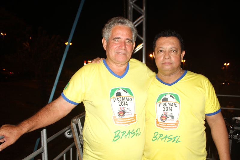 Carlúcio Gomes da Rocha, Diretor Regional da Força Sindical SP e Milton Sobral, presidente do Sindetanol, juntos no evento.